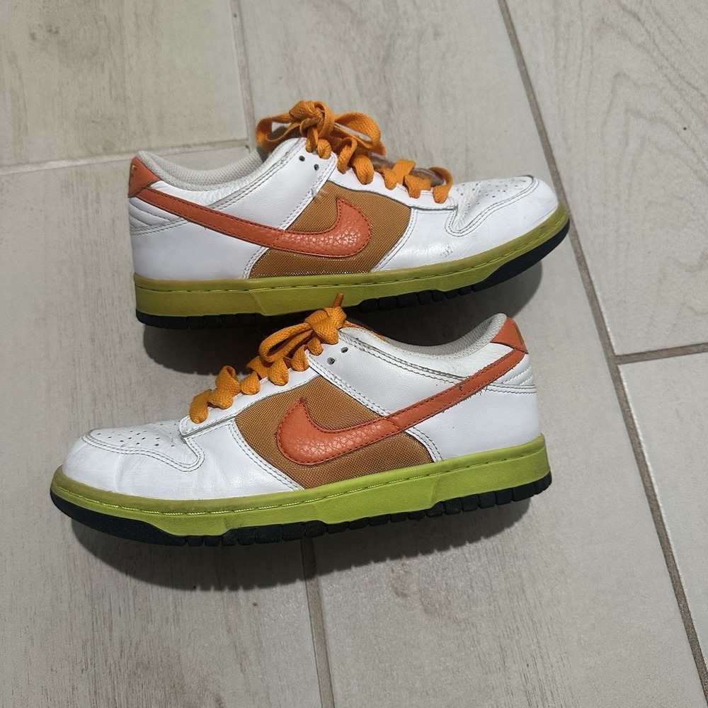 NIKE 317813-181‎ WOMEN'S WHITE ORANGE BLAZE DUNK LOW SNEAKERS SIZE 7.5